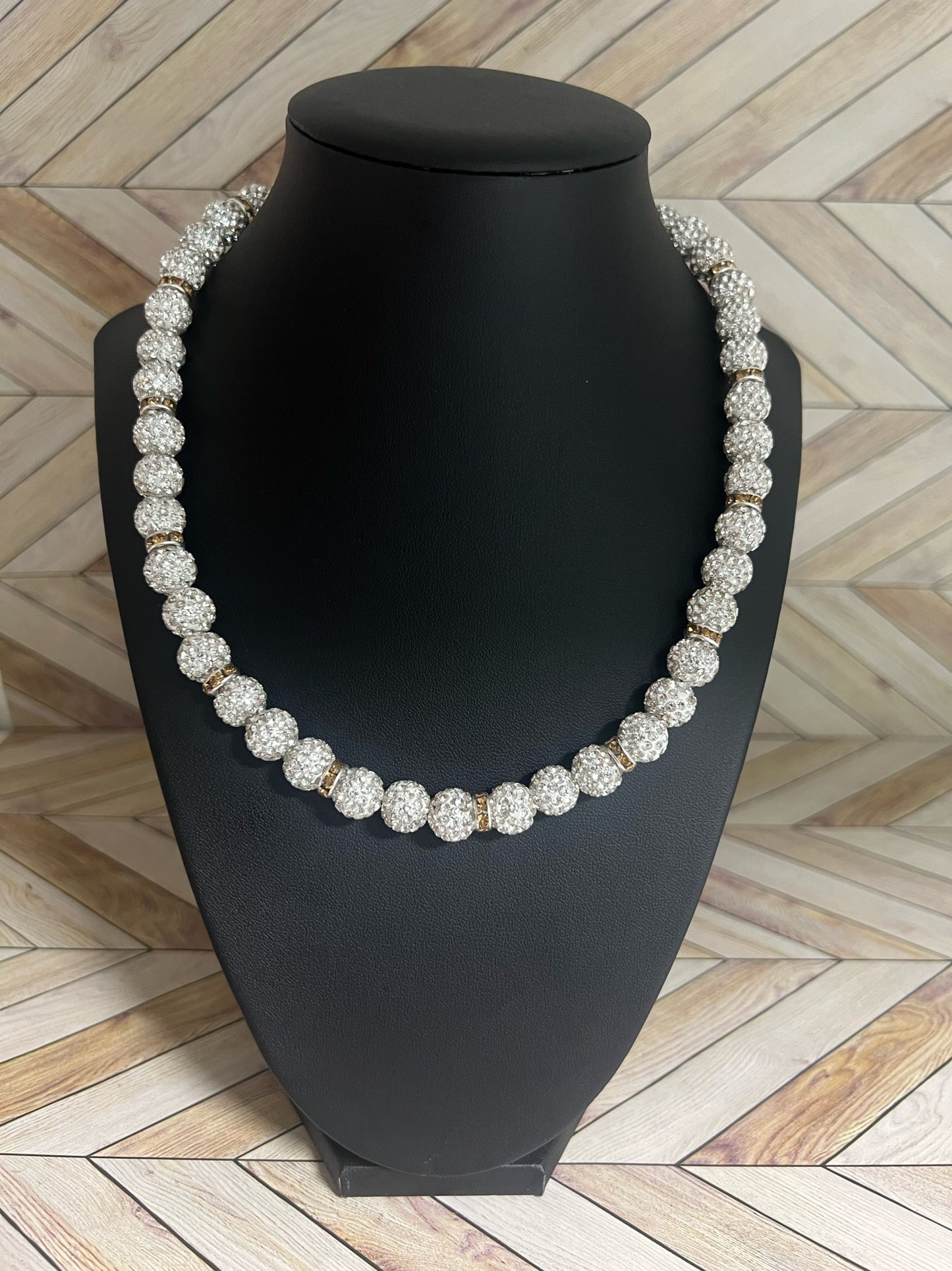 White w/ Gold Spacers Necklace