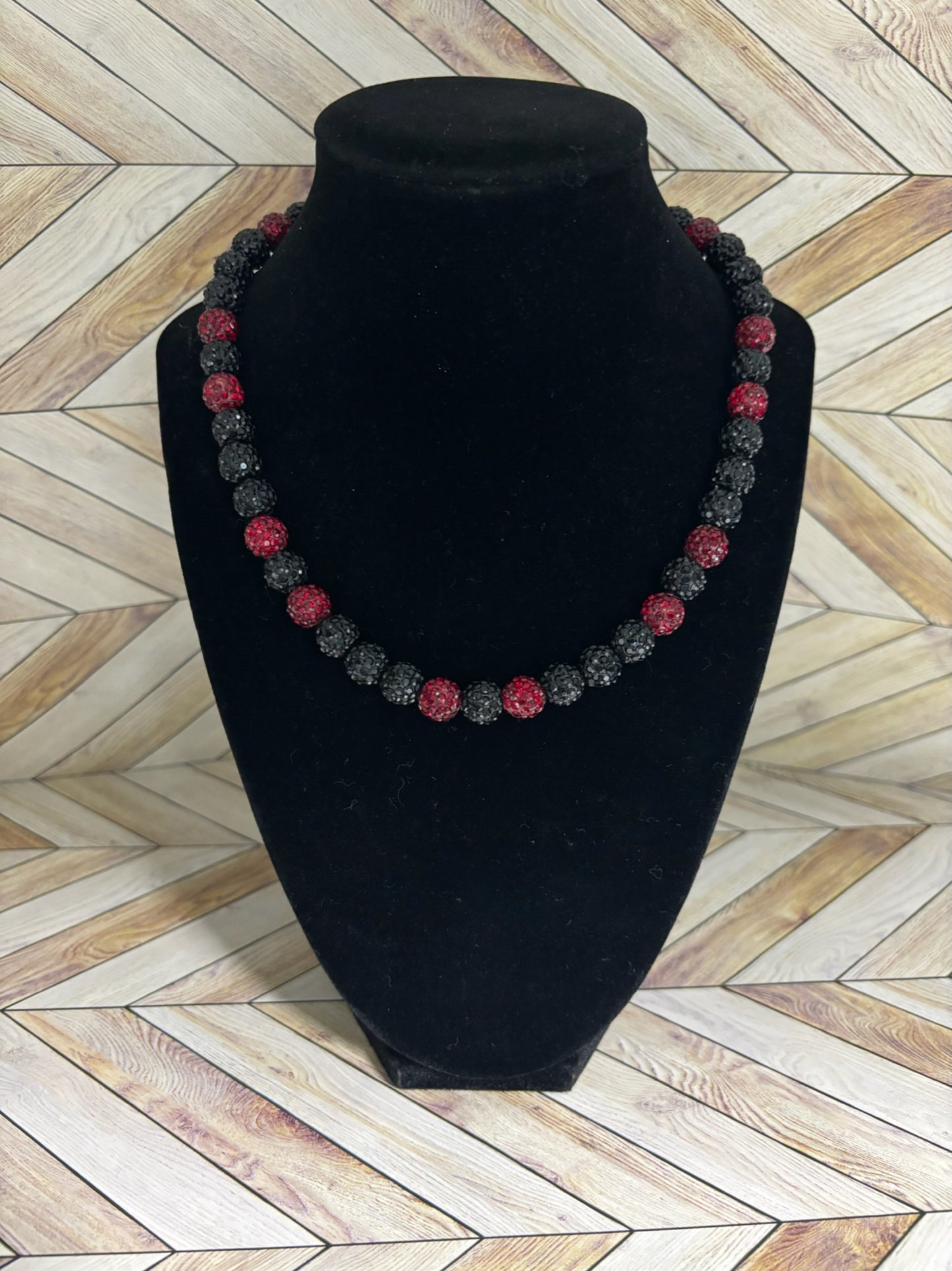 Maroon & Black Necklace