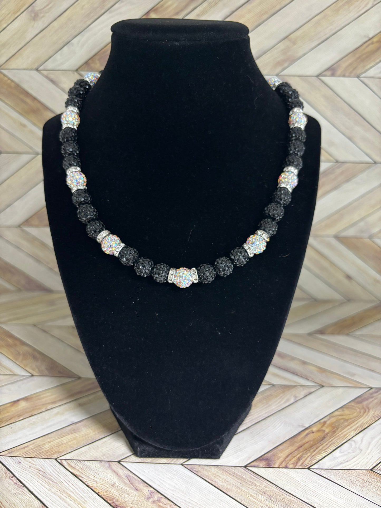 Black & White Necklace