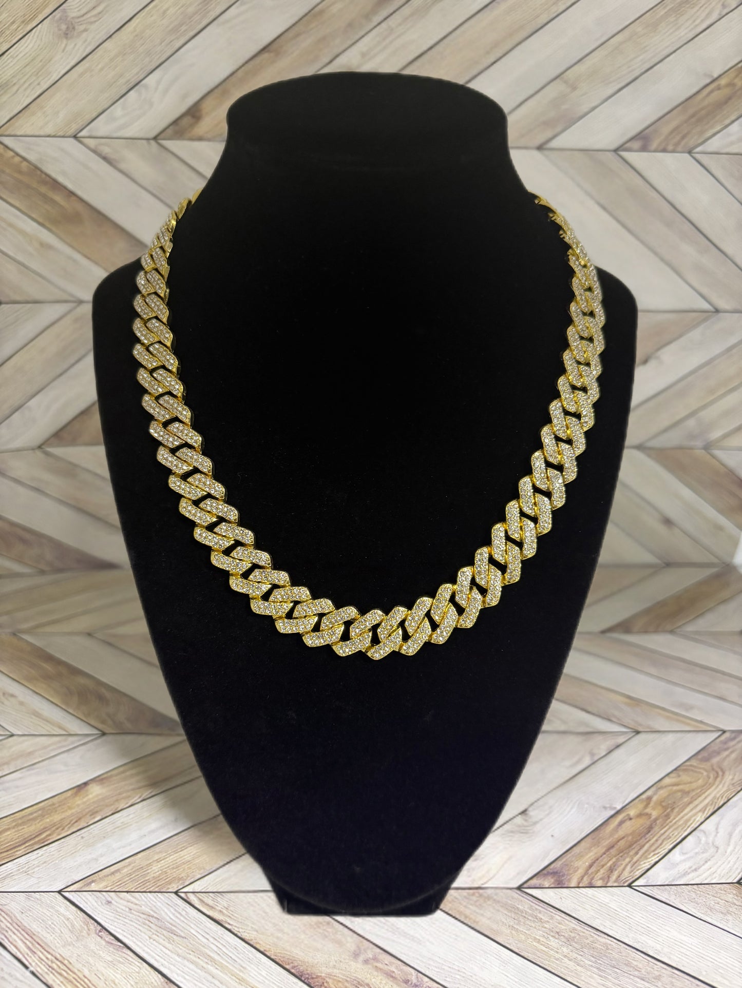 Gold 12mm Cuban Link Chain