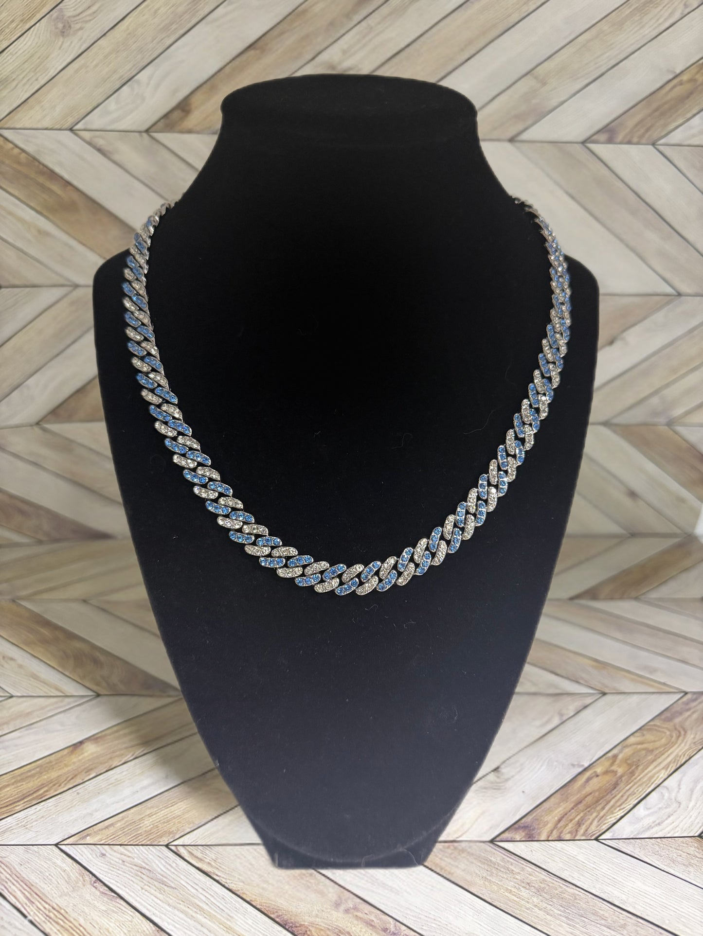 Baby Blue 8mm Cuban Link Chain